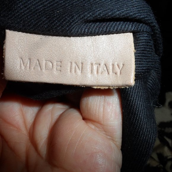 Red Valentino Leopard Print Beige/Black Tote Bag w/Leather Trim - Picture 12 of 16